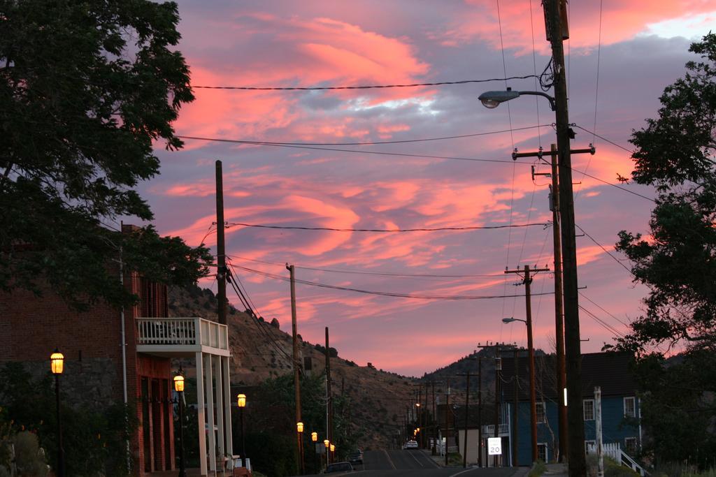 Sugarloaf Mountain Motel Virginia City Zewnętrze zdjęcie